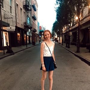 Meet your Posher, Ella